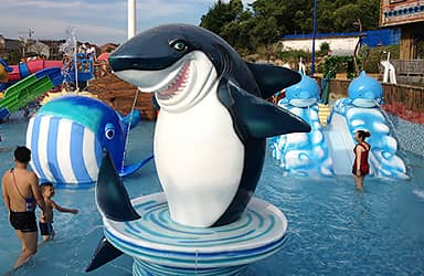 戲水小品-噴水鯨魚